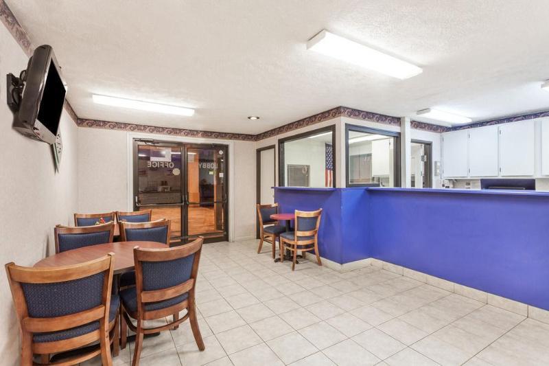 Super 8 Morristown East Downtown Hotel Exterior foto
